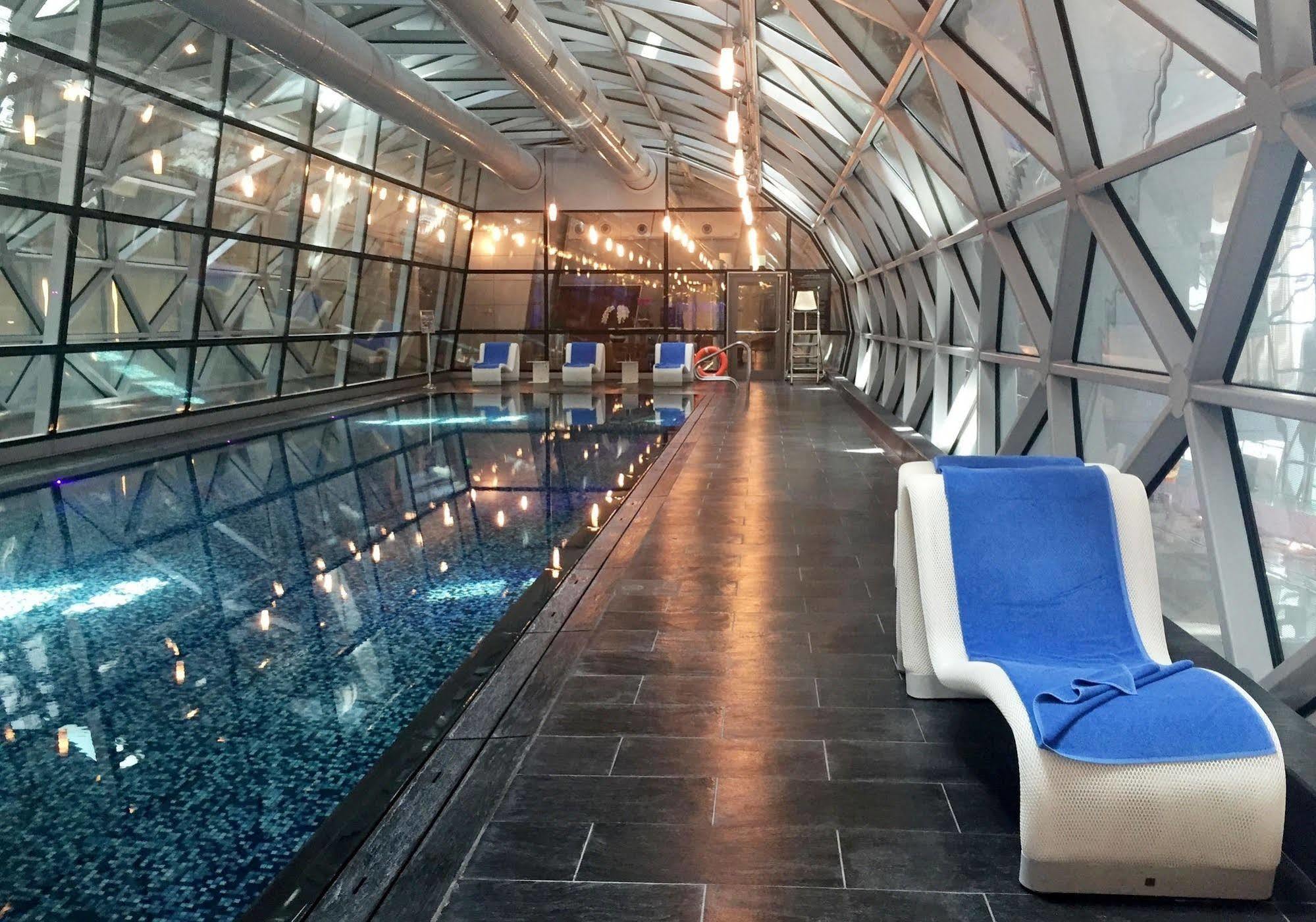 Hotel Oryx Airport -transit Only 4*